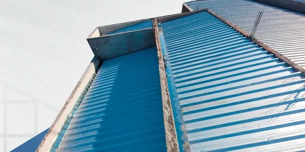 Telhado em aço galvanizado instalado